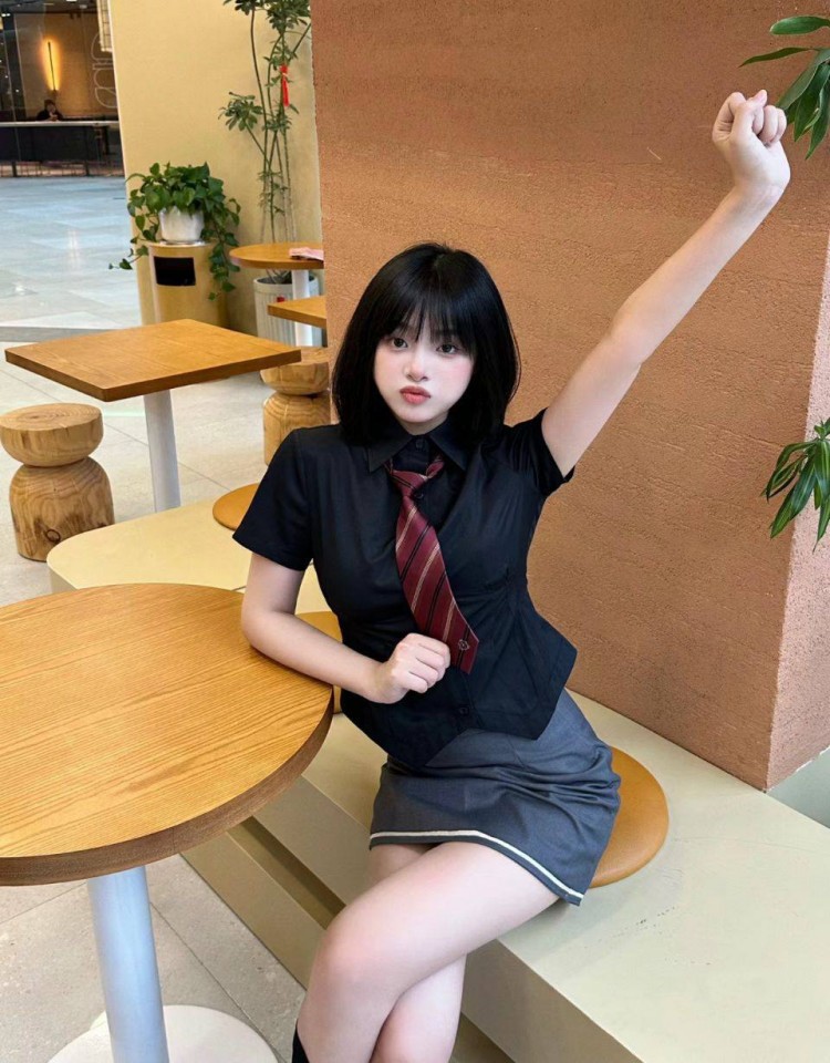 三年大片在线观看免费完整版,最新好看的经典电影在线观看